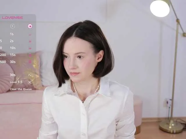 -FemaleEssence- Image 2