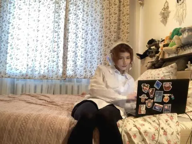 aliceinyourdreams's Thumb Image