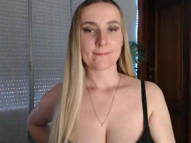 Alina-Lovely Image 10