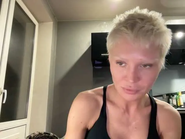 Alisa-Fox webcam stream