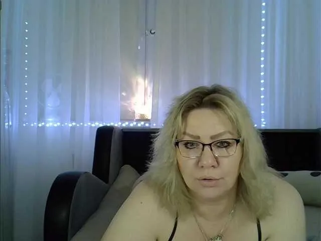 AngelinaGlam Image 15