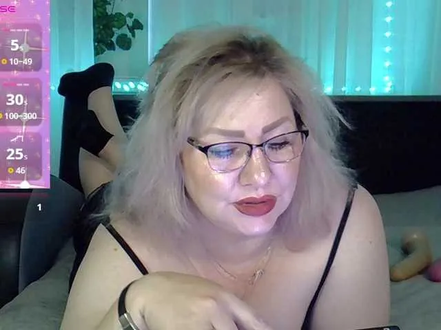 AngelinaGlam Image 19