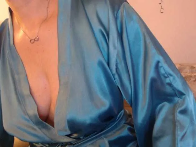 goodSnowQueen Image 2