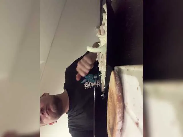 HoneyKJ webcam stream