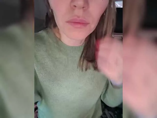 LiaLucos webcam stream