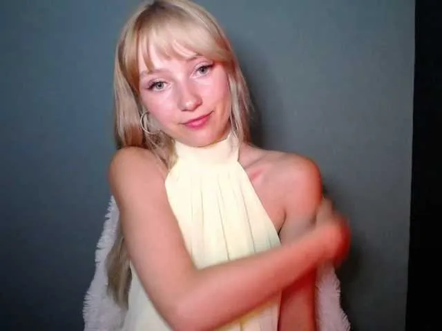 LuciaLovely Image 13