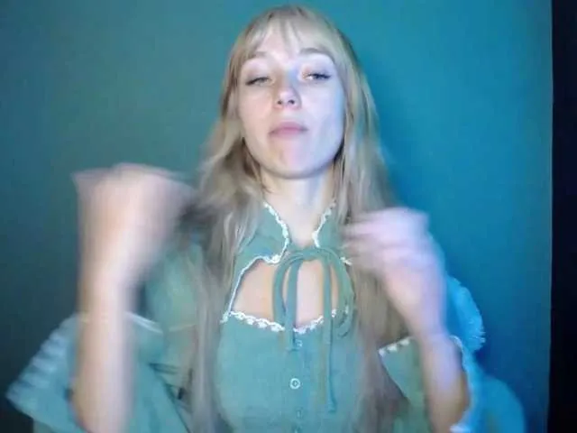 LuciaLovely Image 15