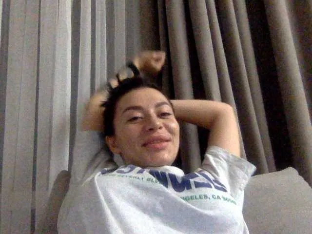 LunaDesire webcam stream