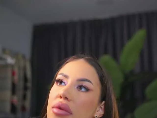 MeghanHazel Image 13