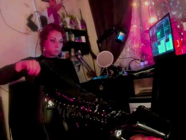 miss-asmodeus Image 17