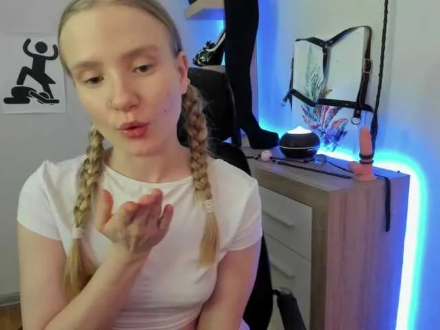 NancyErotic's Thumb Image