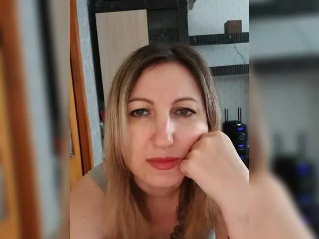 Nushka1939 webcam stream