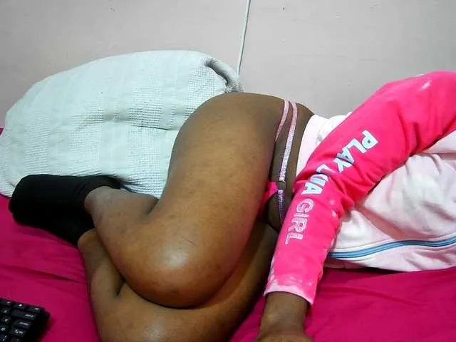 petite-tasha Image 13