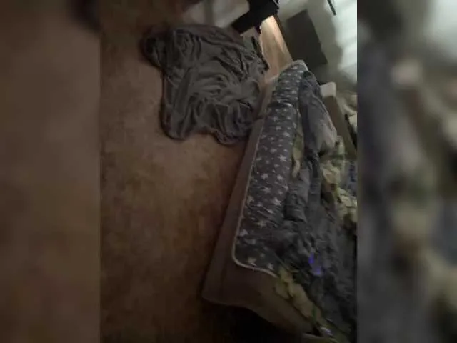 PORNOOWOOW webcam stream