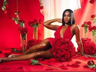 ChaynnaCooper Image 2