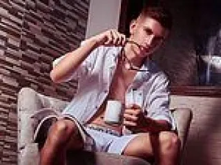 mikaelslow webcam stream