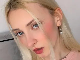 PinkAngelll's Thumb Image